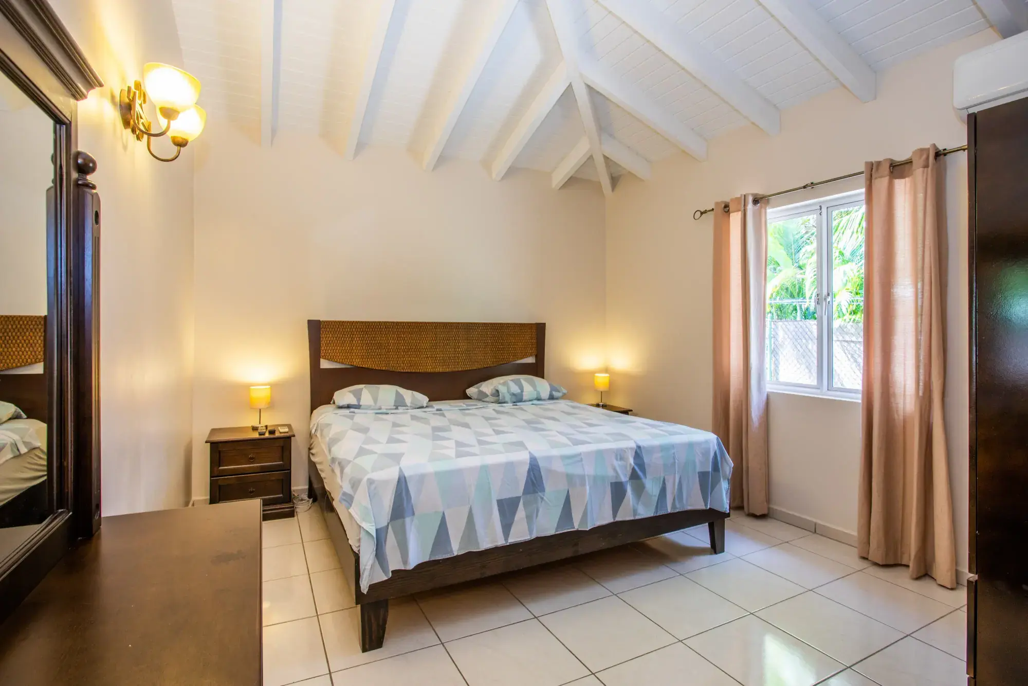 Slaapkamer van Villa Abdo in Jan Thiel, Curaçao